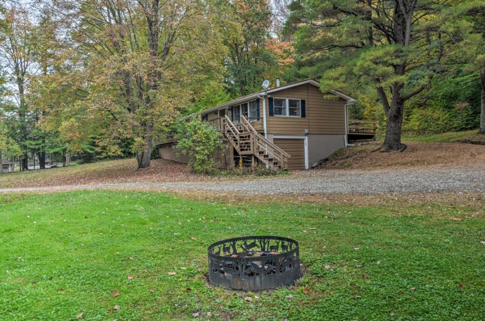 Great Valley Mtn House on 30 Acres with Pond and Grill Image 7